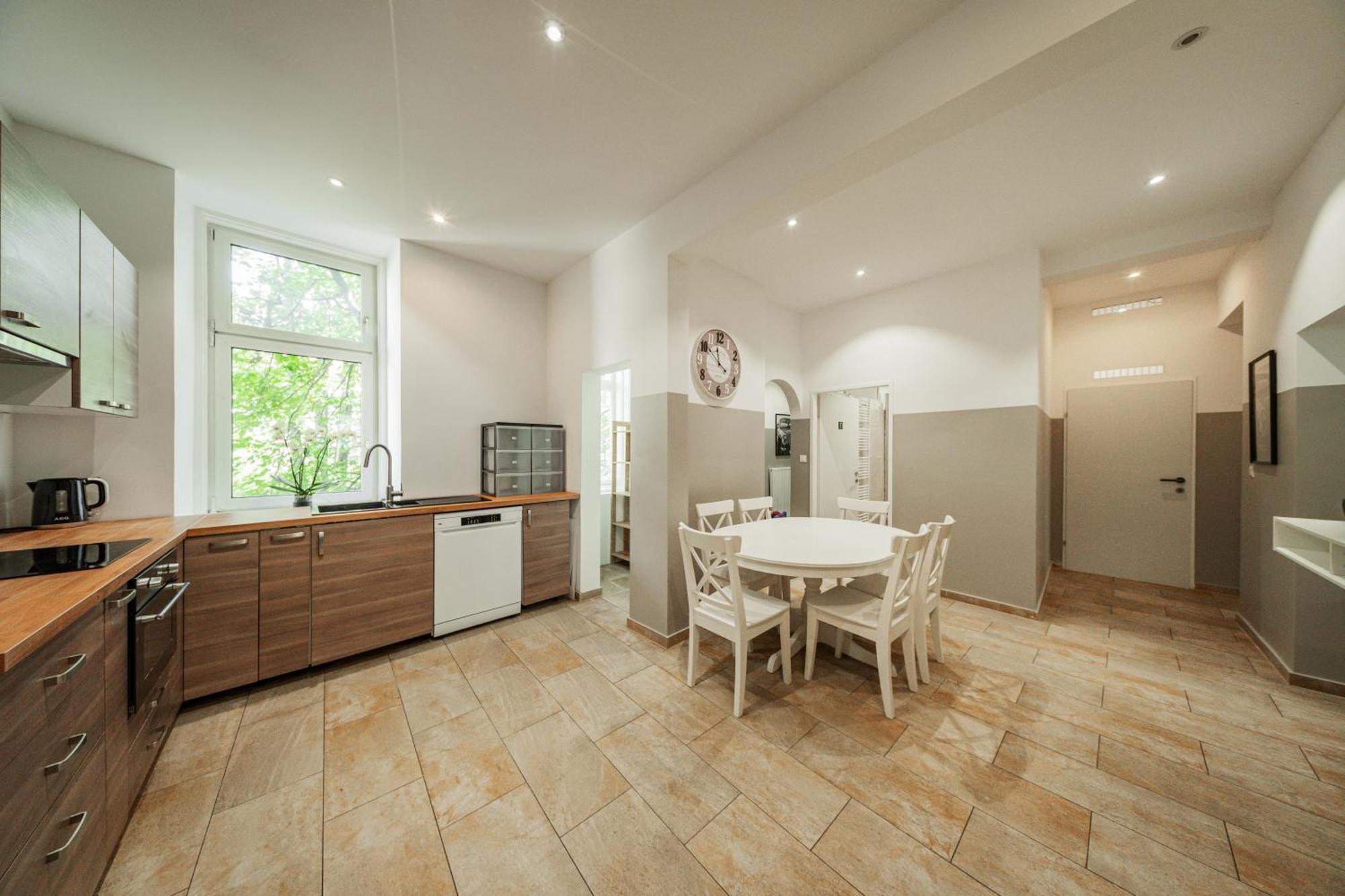 Nice Central City Room Вена Экстерьер фото